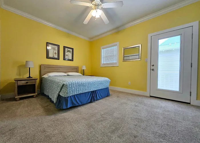Perdido Key Purple Parrot Resort
